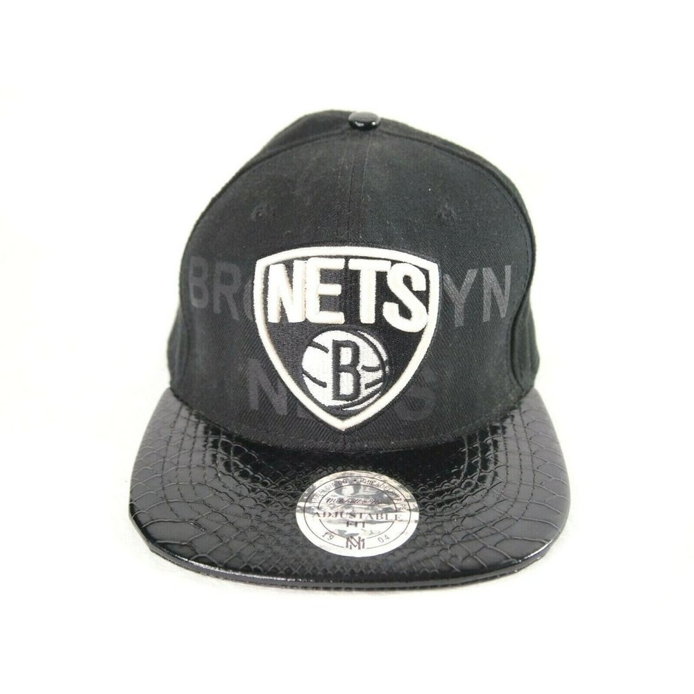 Brooklyn Nets Mitchell & Ness Team Logo Strapback Hat